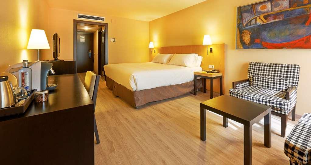 Nh Lleida Pirineos Hotel Room photo